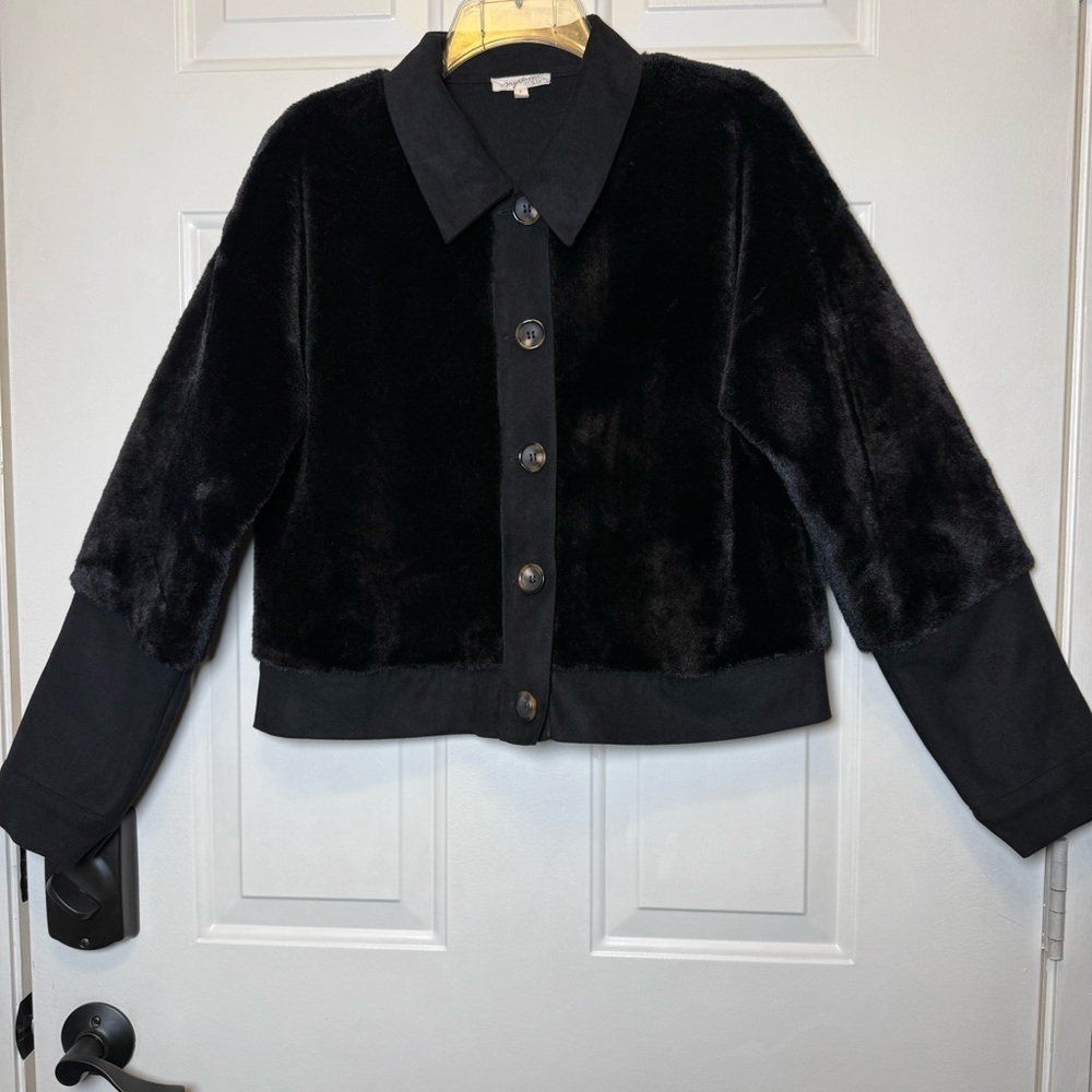 Mystree Mixed Media Faux Fur & Suede Cropped Jacket | Size M Black